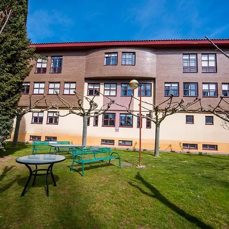 Residencia Hospital Del Rey Hostel