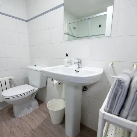 Residencia Hospital Del Rey Hostel Burgos