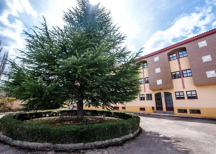 Residencia Hospital Del Rey Hostel