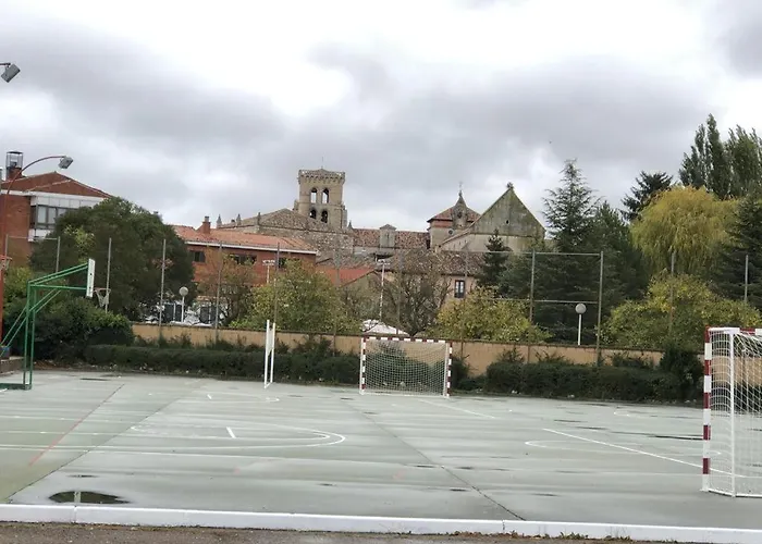 Residencia Hospital Del Rey Hostel *